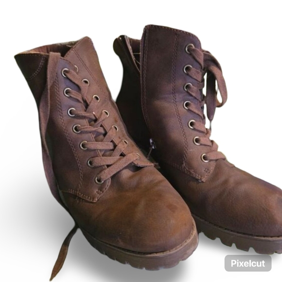 Time and Tru Shoes - Time and Tru Lace Up Ankle Boots Brown Size 10 Combat Style Low Heel Womens